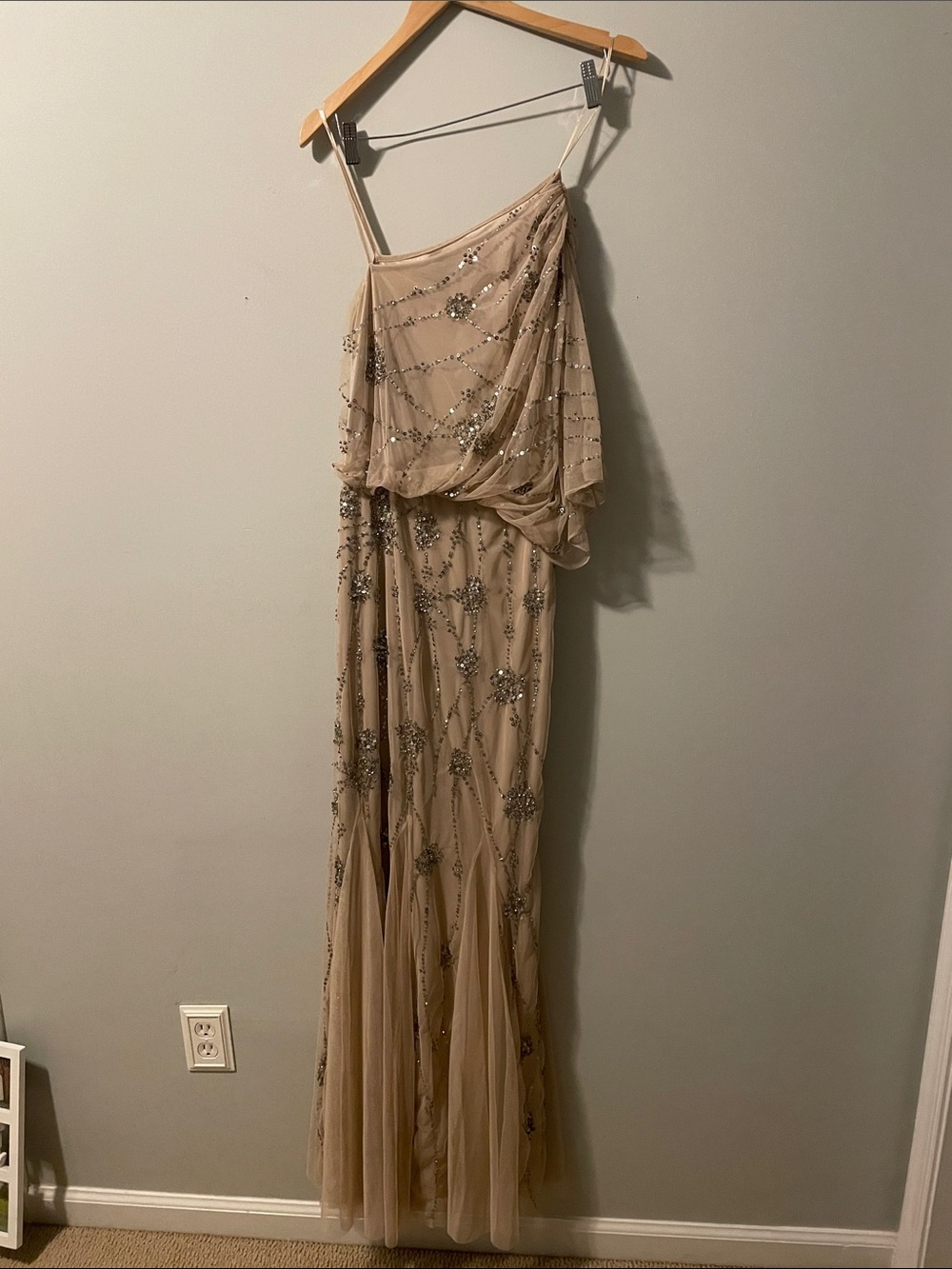Adrianna Papell Champagne Beaded One-Shoulder Gown size:6